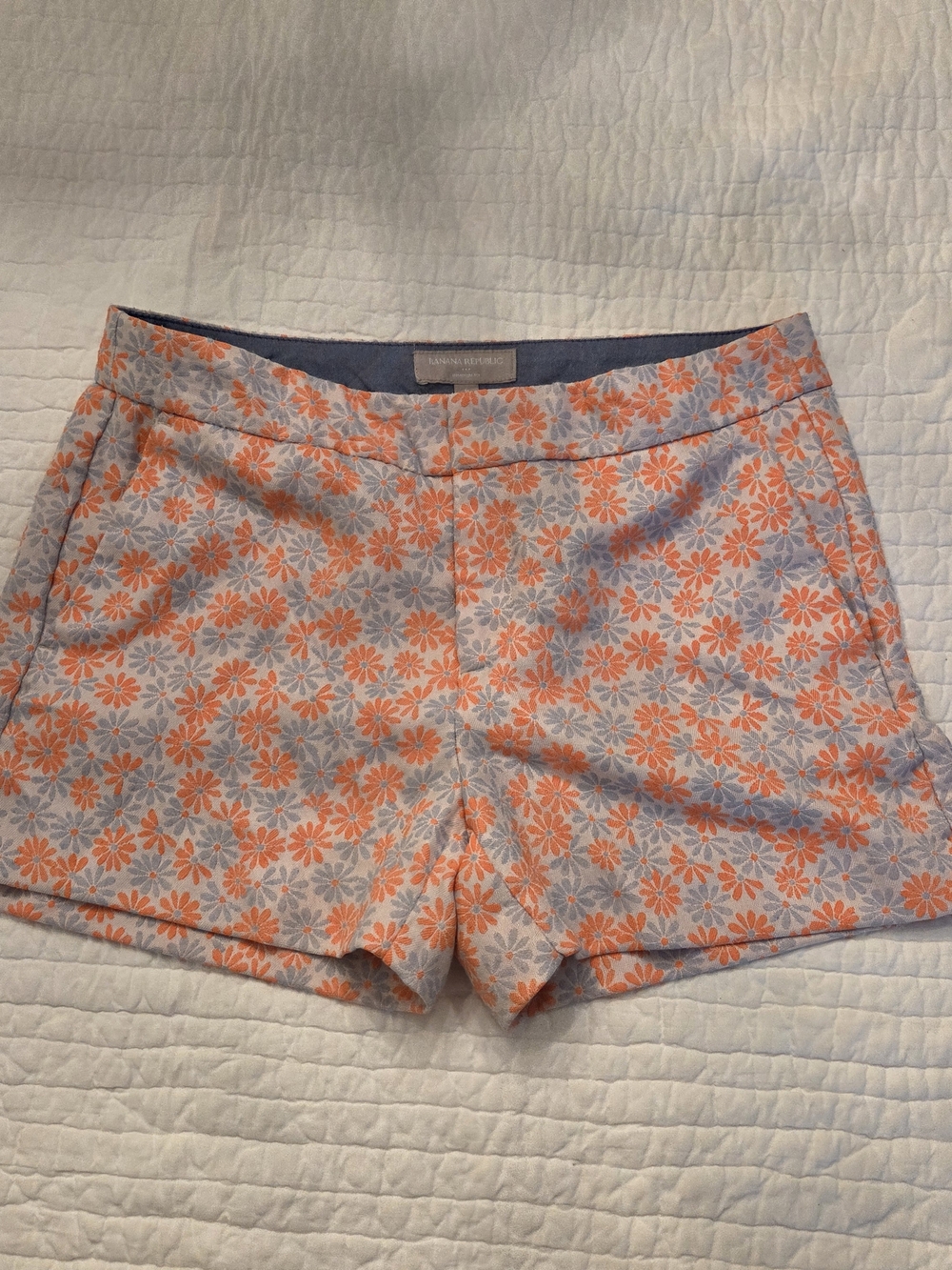 Banana Republic Floral Print Cotton Blend Women's Shorts - Orange Daisy Size 6